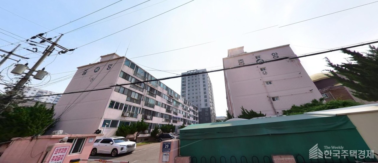 인천 서구 중앙아파트 가로주택정비사업 일대 [사진=네이버 거리뷰]
