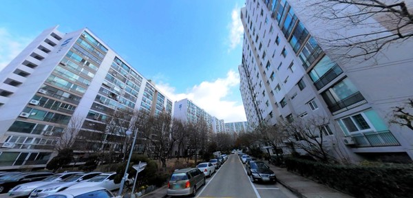 지난 9일 서울 서초구 방배신동아아파트의 재건축 시공자 선정을 위한 두 번째 입찰에 포스코건설이 단독으로 참여했다. 조합은 내년 1월 중 시공자 선정 총회를 개최할 예정이다.[사진=한국주택경제신문DB]