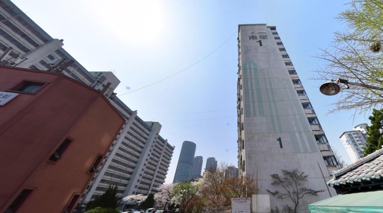서울 영등포 문래동 남성아파트 [사진=네이버 거리뷰]