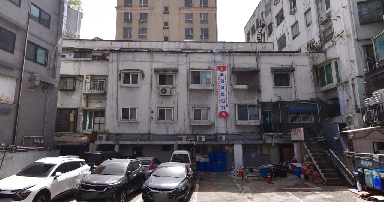 서울 용산구 한남동 한성아파트가 가로주택정비사업 시공자 선정에 재착수했다. [사진=네이버 거리뷰]