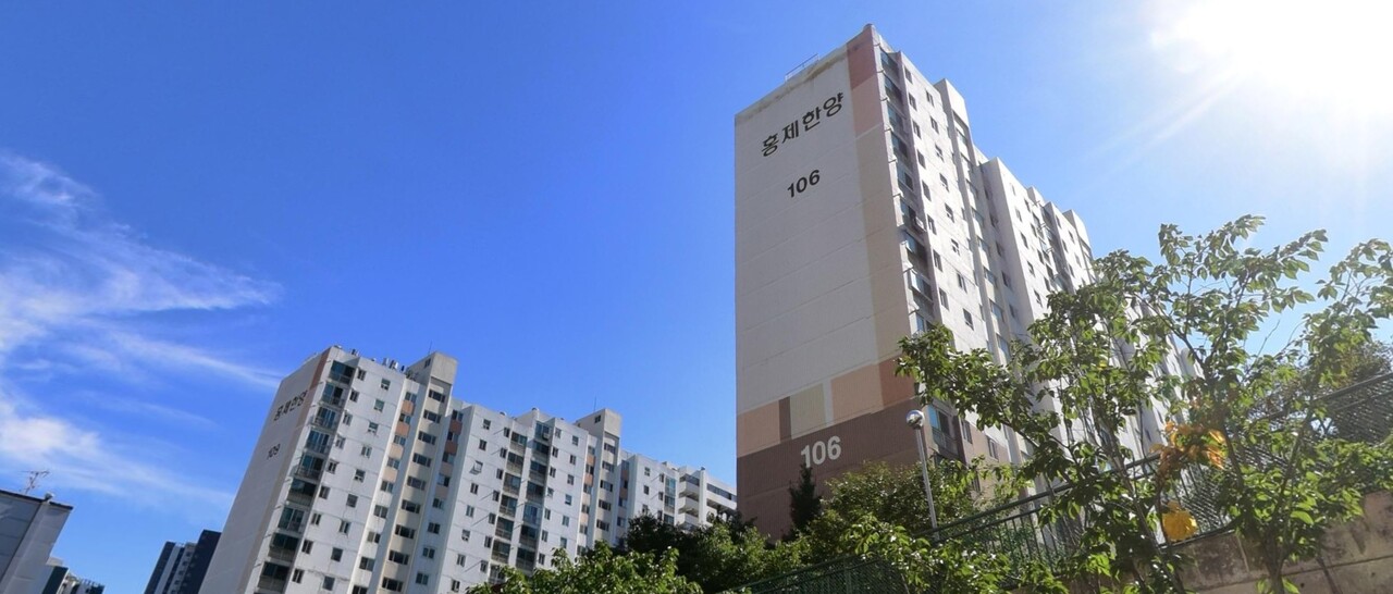 서울 서대문구 홍제한양아파트가 재건축 예비안전진단을 통과했다. [사진=네이버 거리뷰]
