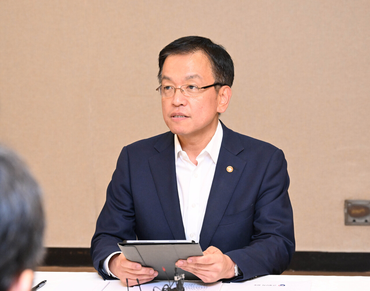 최상목 부총리가 8일 부동산 관계장관회의를 열고 '국민 주거안정을 위한 주택공급 확대방안'을 발표했다. [사진=기획재정부]