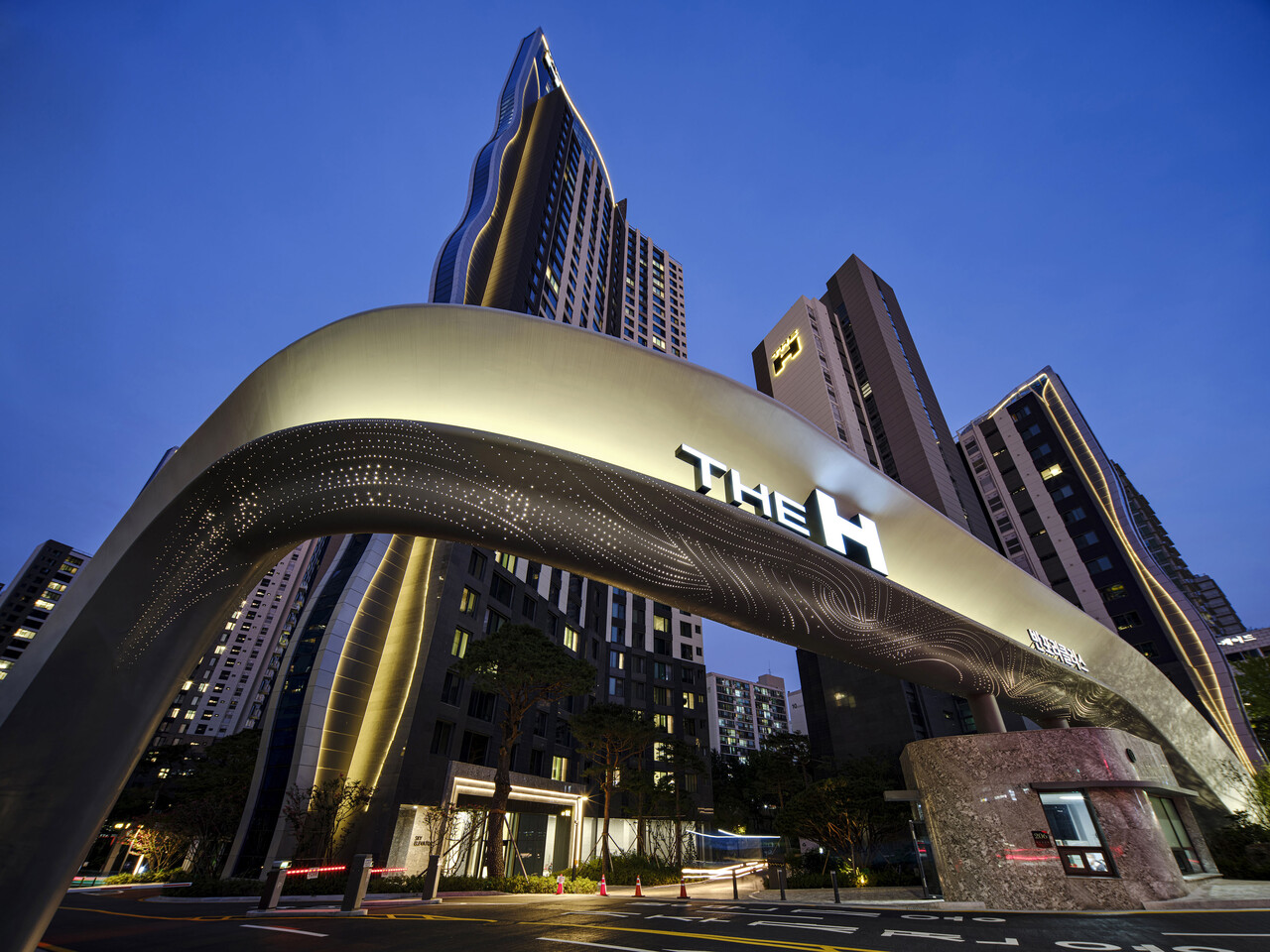 디에이치 라클라스 주출입구 [사진=현대건설 제공]