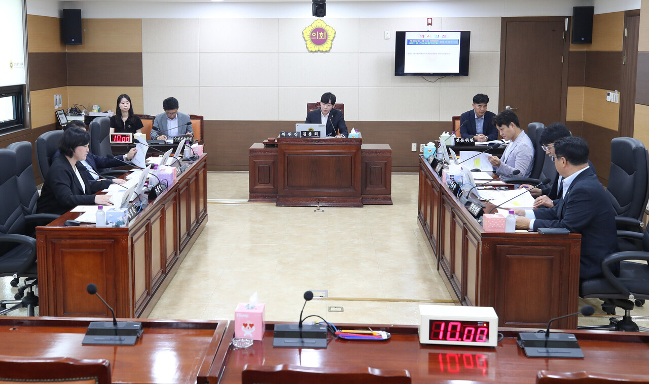 인천시의회 건설교통위원회가 소위원회를 구성하고 미추2구역 동의서 재징구에 대한 미추홀구의 내부 장침을 점검할 예정이다. [사진=인천시의회 제공]