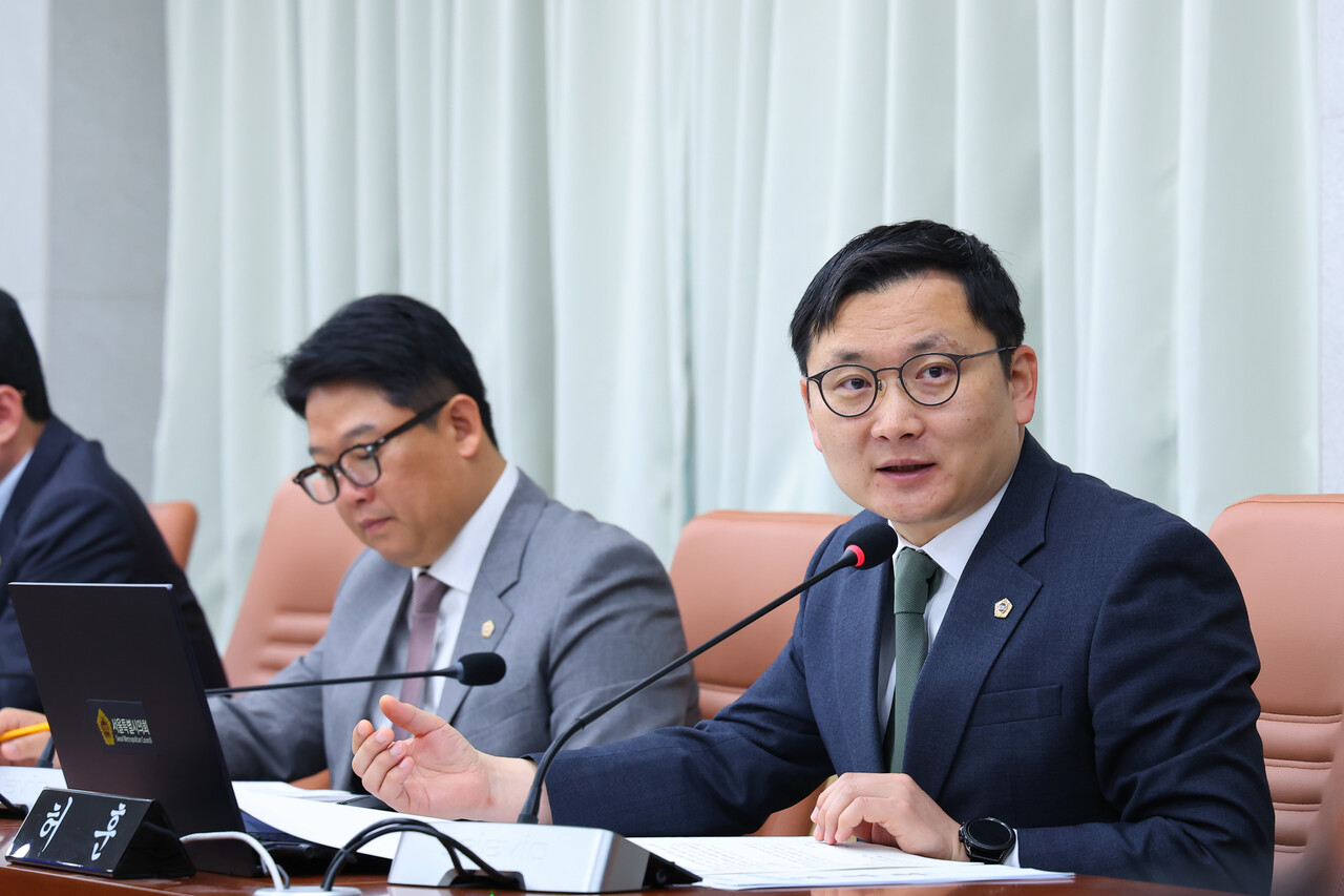 서울시의회 허훈 의원이 국제민간항공기구 공항 고도제한 국제기준 개정안에 대해 우려를 표시했다. [사진=서울시의회 제공]