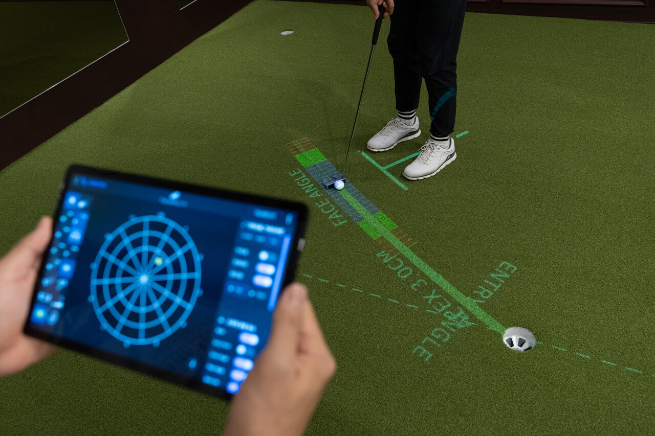 투어펏 AI 시스템이 분석한 퍼팅 최적 경로 [사진=대우건설 제공]
