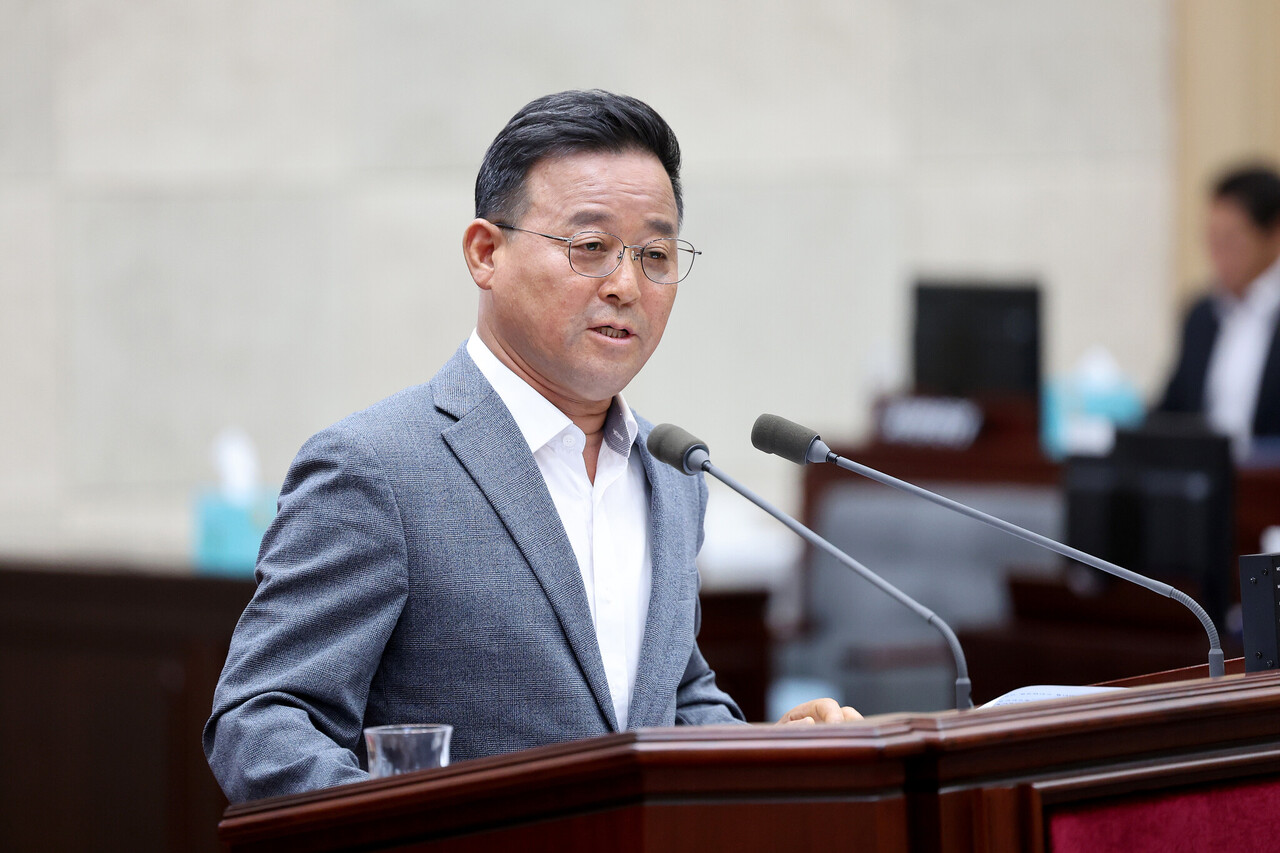 인천시의회 김재동 의원이 불합리한 학교용지부담금 제도 개선을 촉구하고 나섰다. [사진=인천시의회 제공]