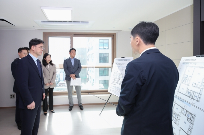 국토부 신축매입임대 현장방문 [사진=국토부]