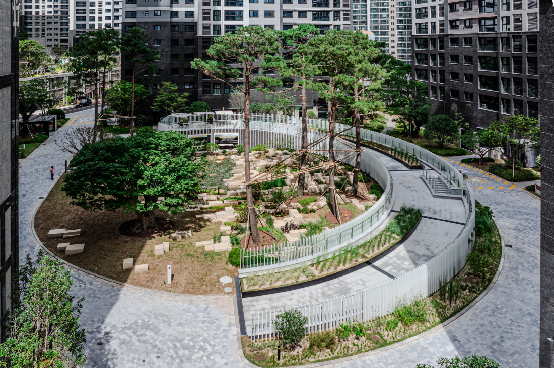 래미안 포레스티지 자연유산 모티브 시설물과 테마정원 [사진=삼성물산]